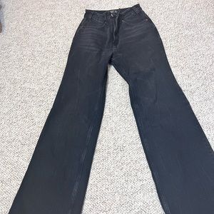 Doesn’t fit anymore. Only worn once